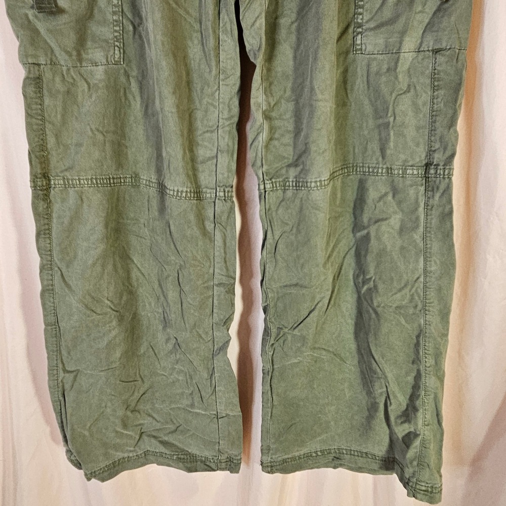 American Eagle Super High Rise Baggy Wide Leg Cargo Pants Women's 8 Long Utility - Picture 4 of 12